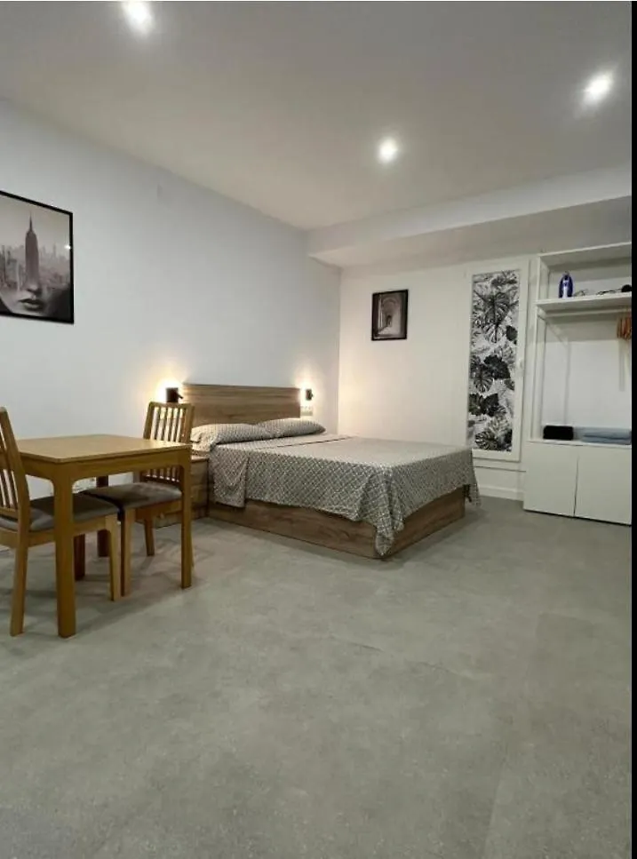 Estupendo Piso A 5 Min De La Estacion De Bus Y Tren Maria Zambrano Apartment Malaga