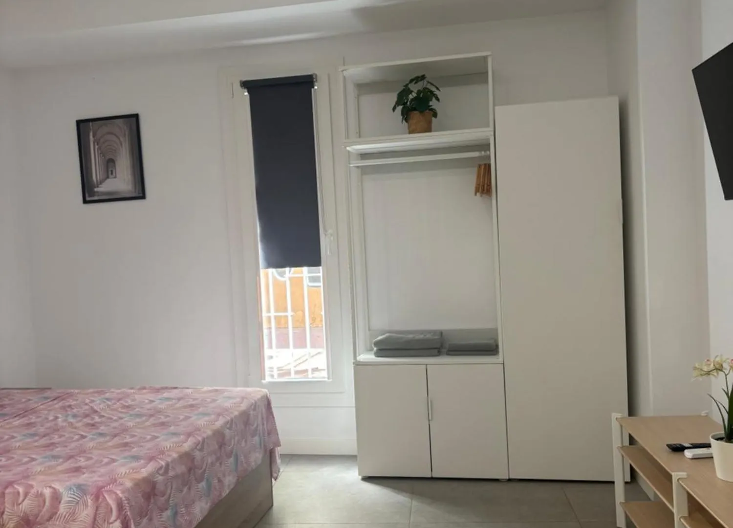 Apartamento Estupendo Piso A 5 Min De La Estacion De Bus Y Tren Maria Zambrano Málaga 0*,  España